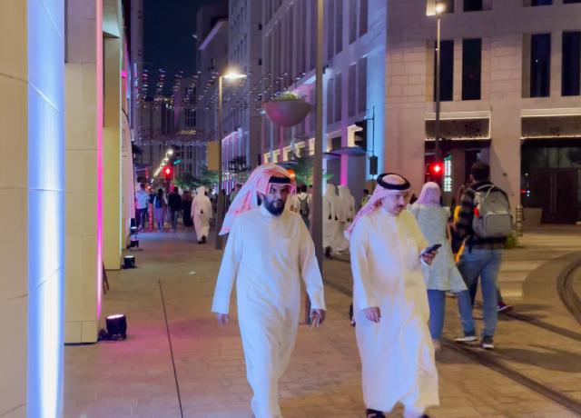 开云体育app-卡塔尔世界杯很壕？看看另一个画风的卡塔尔