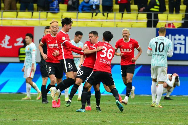 KAIYUN-【中超】福布斯破门 武汉长江1比3成都提前1轮降级