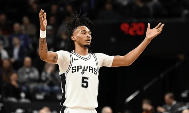 卡斯尔登顶新秀榜 邓肯后马刺又一位最佳新秀？